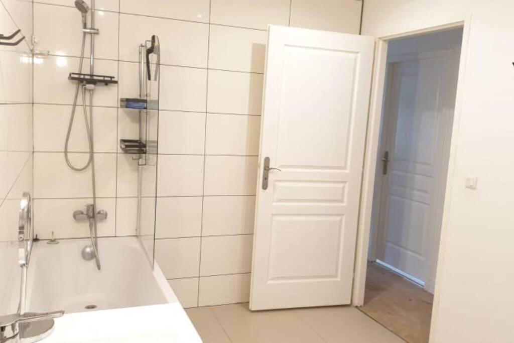 Le Cosy 120M² - 4 Chambres - 8 Personnes Woippy Exterior photo